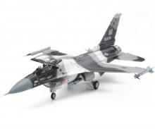 1:48 Lockheed Martin F-16C/N Aggressor Model Kit