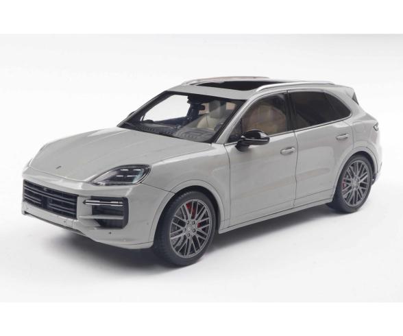 1:18 Porsche Cayenne Turbo S Chalk