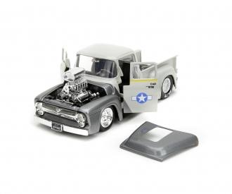 Street Fighter 1956 Ford Pickup 1:24