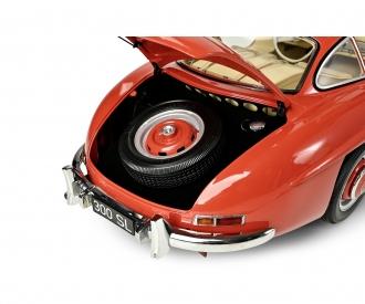 Mercedes 300 SL Model Car 1:8 Red Replica