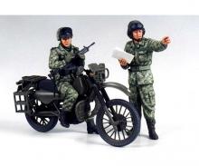 1:35 JGSDF Motocross-Motorcycle, model kit
