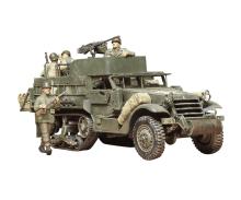 1:35 M3A2 Half Track, plastic model kit