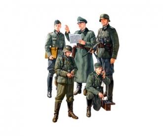 1:35 Fig-Set Ger. Field Commander (5)