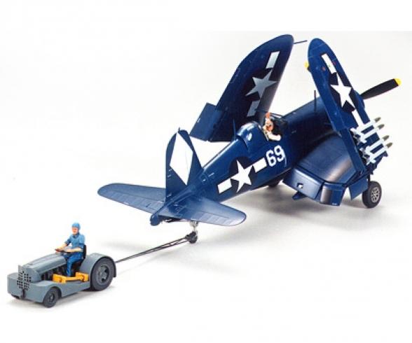 1:48 US Vought F4U-1D Cors.w/ 'Moto-Tug'