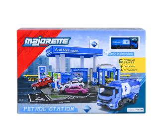 Petrol Station Aral with 1 Vehicle, 17.5 x 28.3 x 10.5 cm