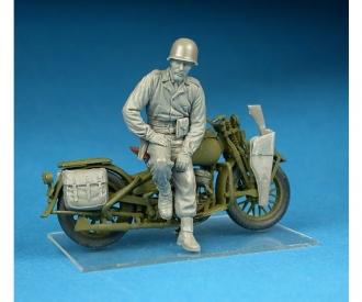 1:35 US Millitary Police w/ Motorc. (2)