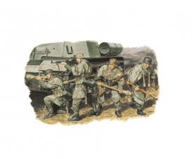 1:35 German Grenadiers East Prussia 1945 1:35 German Grenadiers East Prussia 1945