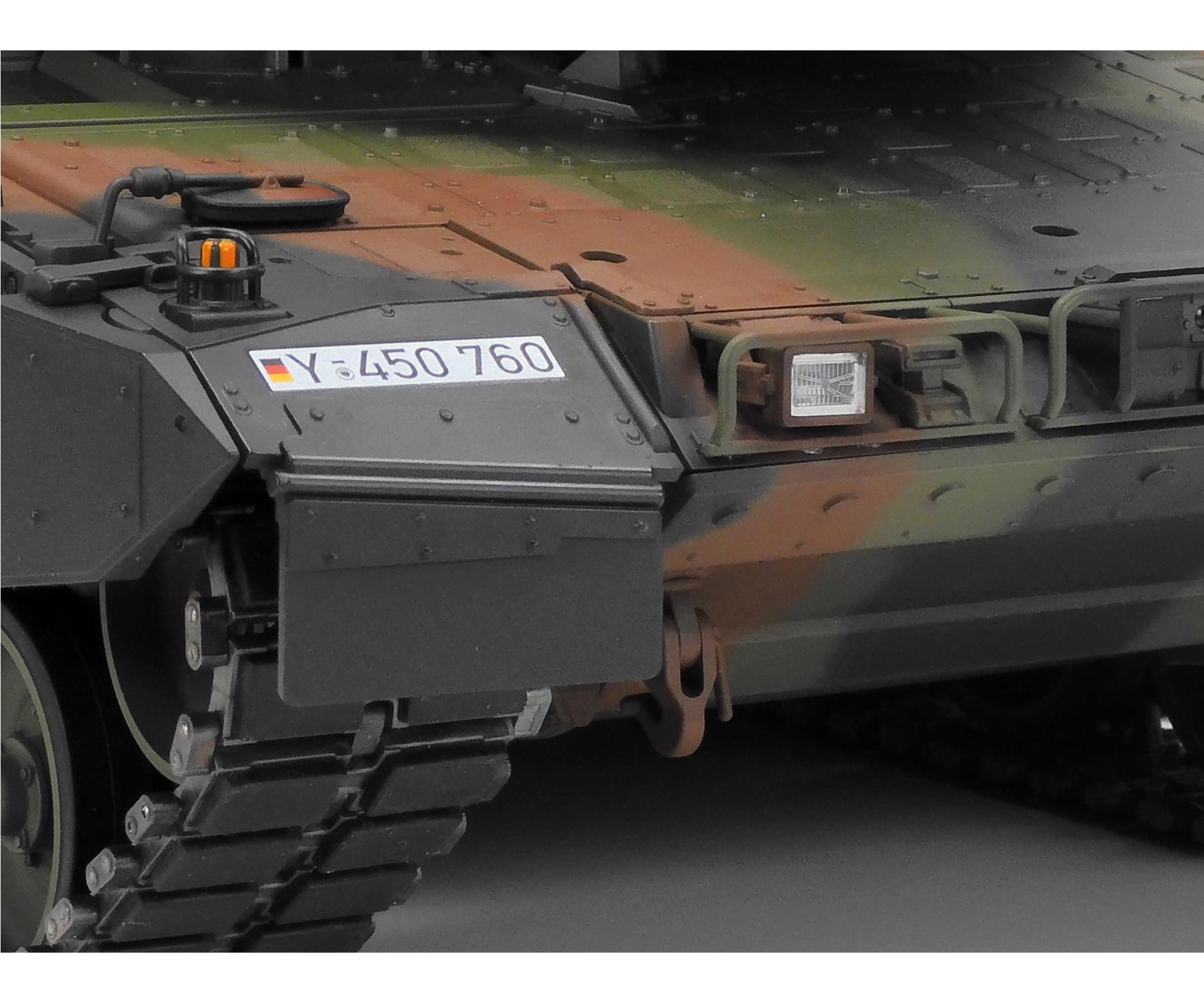 Buy 1:16 RC Leopard 2 A7V w/Option Kit online | Tamiya