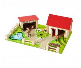 Farm with Accessories