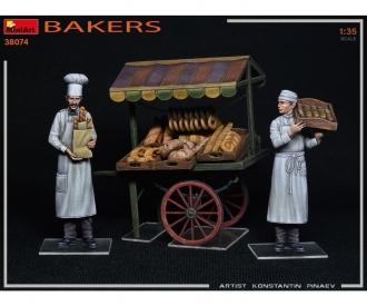 1:35 Figurines - Boulanger avec chariot (2)