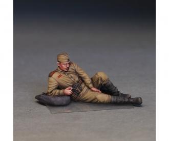 1:35 Fig. Sov. Soldiers take a Break (5)