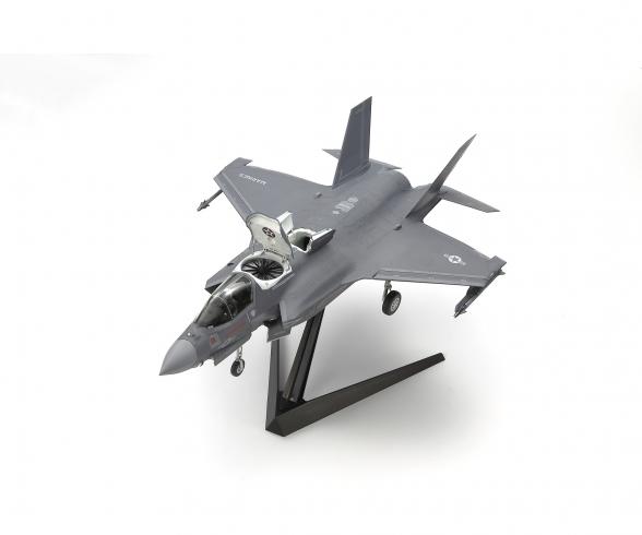 1:48 US F-35B Lightning II, plastic model kit