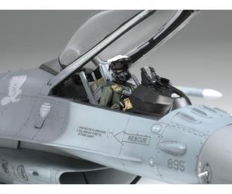 1:48 F-16CJ Fighting Falcon, aircraft model kit