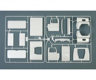 Italeri 1:24 US Wrecker Truck Model Kit