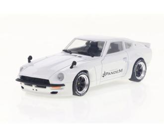 1:43 Dutsun 240Z Rocket Bunny 1973 white 1:43 Dutsun 240Z Rocket Bunny 1973 white