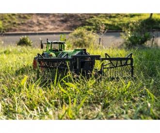 1:16 RC Tractor w. road tank 100% green