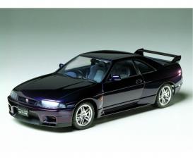 1:24 Nissan Skyline GT-R V-Spec, plastic model kit