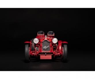 Alfa Romeo 8C 2300 1931-33 Model Kit 1:12
