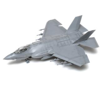 1:48 F-35C Lightning II, plastic model kit