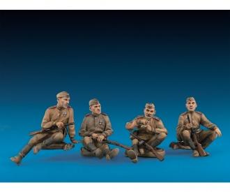 1:35 Fig. Sov. Infantry at Rest (4)