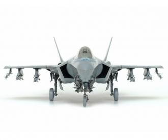 1:48 US F-35A Lightning II